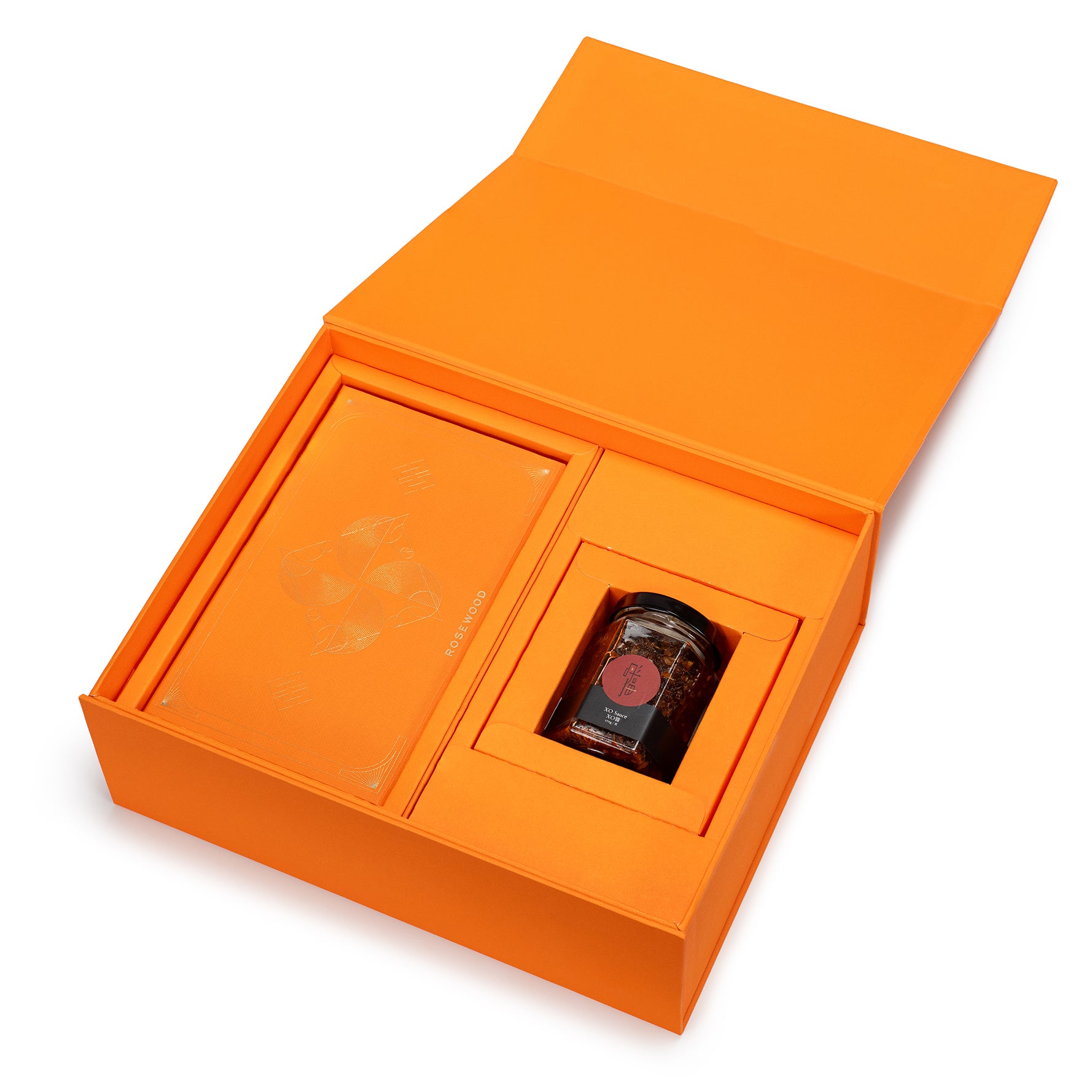 Conpoy Turnip Cake (600g) and XO Sauce (170g) Gift Box