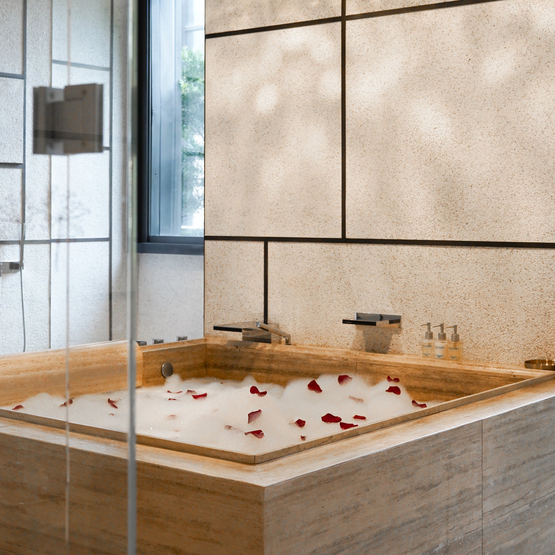 Gift Card: Romantic Getaway