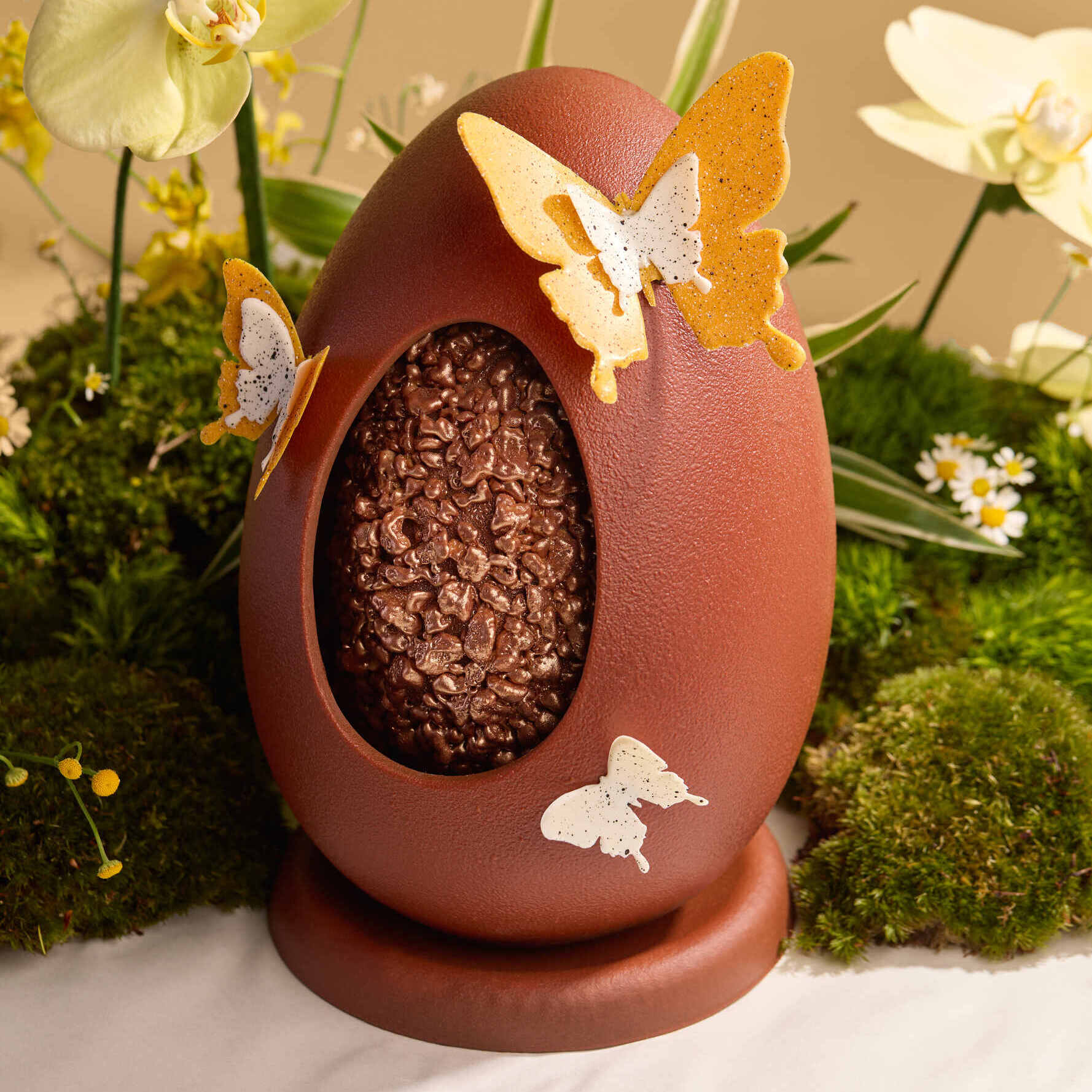 Hazelnut Milk Chocolate Easter Egg