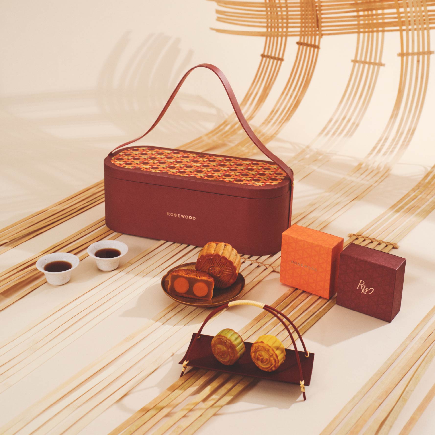 'THE WOVEN MOON' Mooncake Gift Box Limited Edition (6 pcs)