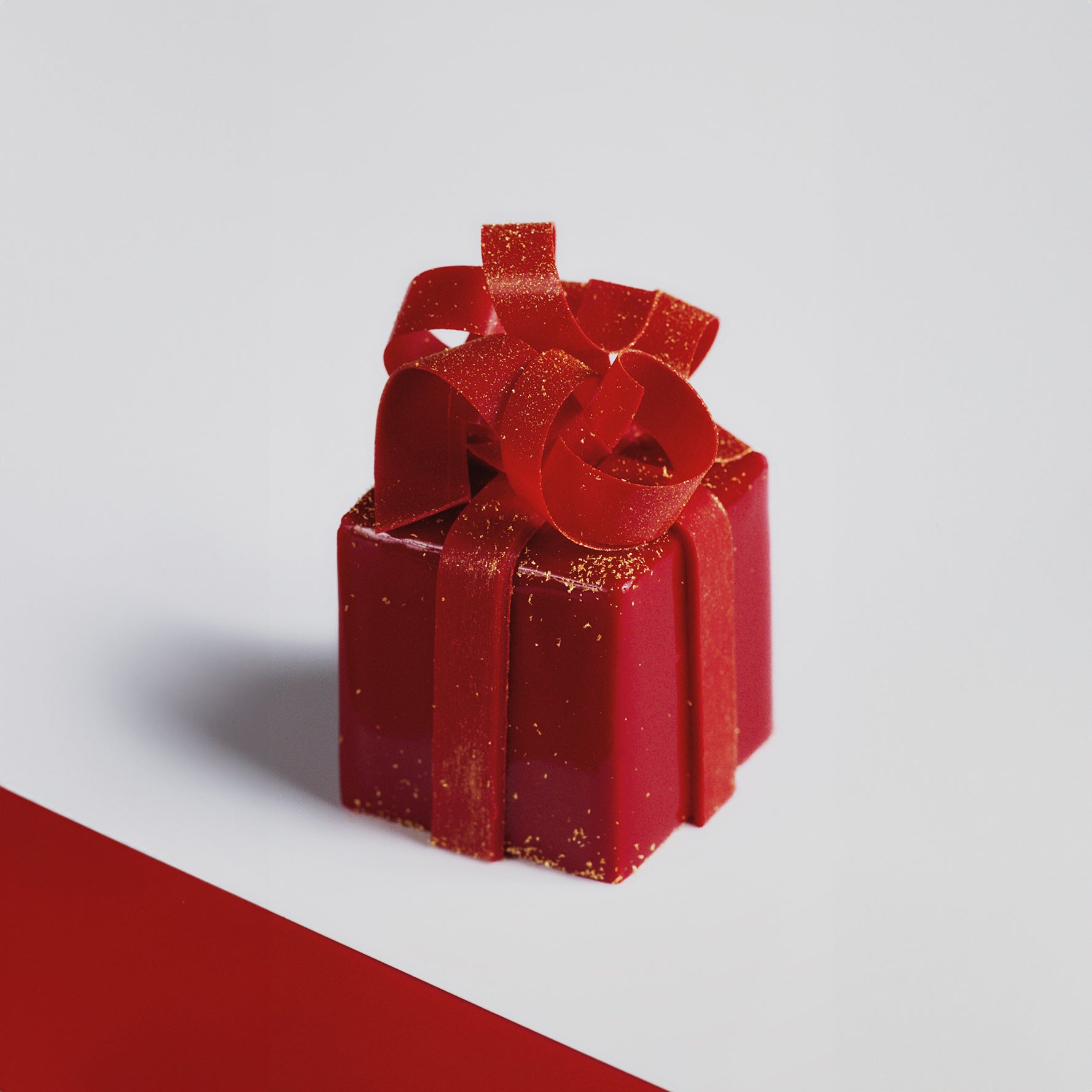 Raspberry Gift Cake